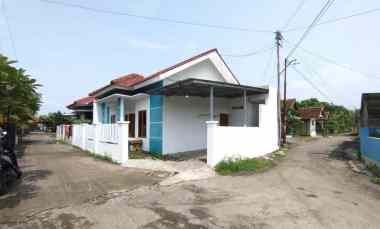 Rumah Hook, Cuma 1 km ke Kids Fun Park jl. Wonosari km 10, Bantul, Jog