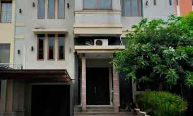 Dijual Rumah 2.5 Lantai Split Level Gading Park View