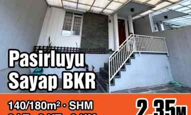 Dijual Rumah 2 Lantai Bagus di Sayap BKR