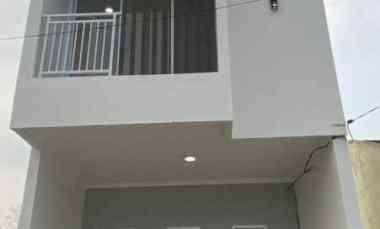 Dijual Rumah 2 Lantai dekat dengan Stasiun Depok