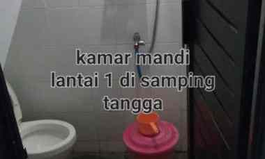 Dijual Rumah DUA Lantai dekat ke Pusat Kota