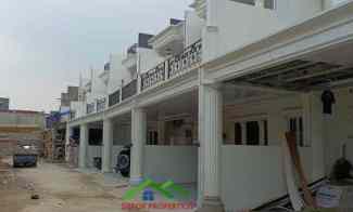 Dijual Rumah 3 Lantai dekat Toll Brigif Jagakarsa