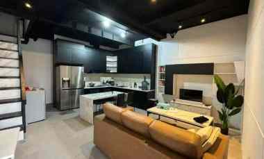 Dijual Rumah 3 Lantai Full Furnish di Gandaria Utara