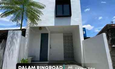 Rumah Baru Minimalis 2 Lantai dalam Ringroad 950 meter ke Kampus Upn