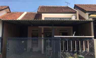 Rumah Siap Huni Lokasi Ampeldento dekat Bandara Abd Saleh