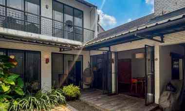 Rumah Secondary Industrial Modern Vintage di Andara Depok