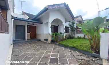 Rumah Terawat Dijual di Antapani dekat Arcamanik Soekarno Hatta Bandung