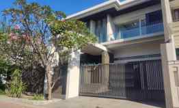 Langka Dijual Rumah Baru Minimalis Mewah Araya 1 Parkir Luas