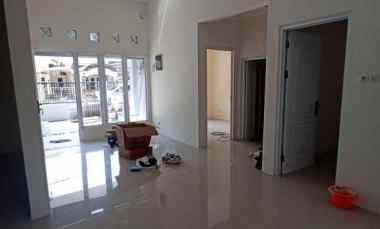 Rumah Araya 2, 1.5 Lantai, sudah Renov Cat Total, dekat GM, ITS, dll