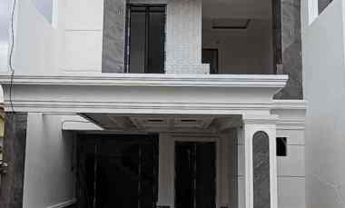 Rumah Cantik American Classic Row 4 Mobil Araya Galaxy Bumi Permai