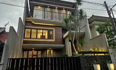 Rumah Baru 3 Lantai Araya Galaxy Bumi Permai dekat MERR, Kertajaya, GM