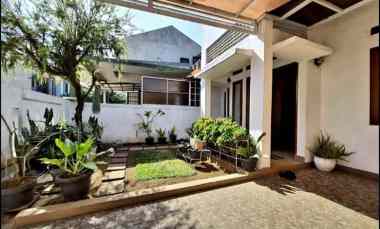 dijual rumah arcamanik
