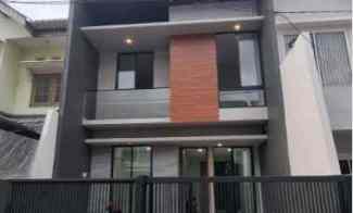 Rumah Dijual di Babatan Pantai