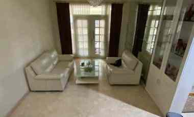 Rumah Modern Minimalis HOOK Full Marmer di Babatan Wiyung, Surabaya