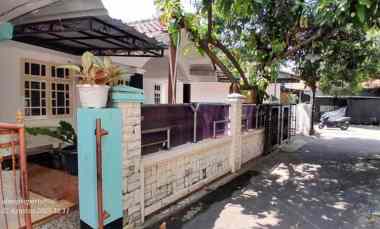 dijual rumah bagus bebas banjir di ciledug