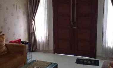 Dijual Rumah Bagus Strategis di Villa Dago Tol