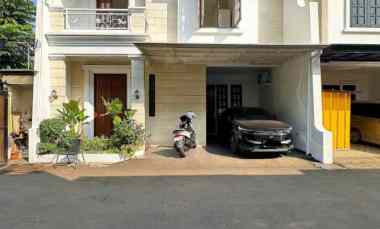 Rumah Second Like New di Bambu Apus dekat Toll, RS.Adhyaksa, Nizamia