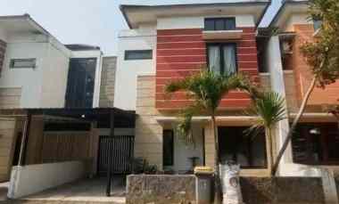 dijual rumah bandara adisucipto