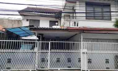 Dijual Rumah dengan Swimming Pool di jl.Bangka, Mampang Prapatan