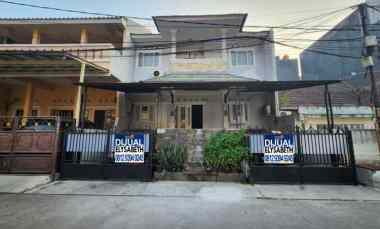 Dijual Cepat Rumah 2 Lantai, 135 m2, Row 2 Mobil, Kelapa Gading