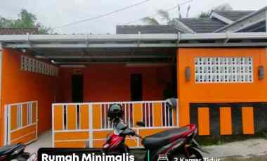 Rumah Minimalis Barat Tugu Lilin, Bangunjiwo dekat Kampus Umy