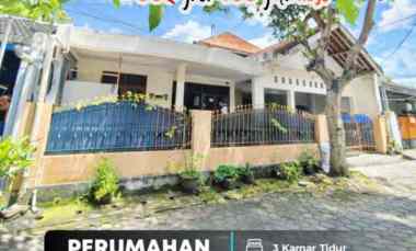 Rumah Luas dalam Perumahan di Piyungan, Bantul, Jogja 2 km jl. Utama