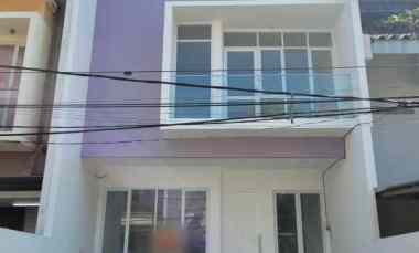 Dijual Rumah Baru 3,5Lantai di Hibrida Kelapa Gading