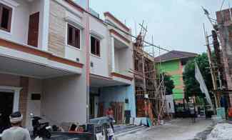 Dijual Rumah Baru Dua Lantai di Ciracas Bonus Roof Top