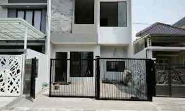 Dijual Rumah Baru Gress Araya 2 Siap Huni, Row 3 Mobil