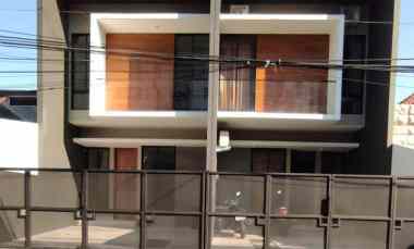 dijual rumah baru gress di perum sutorejo prima utara