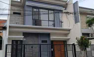 Dijual Rumah Baru, Minimalis di Manyar Rejo, Surabaya