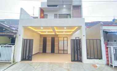 Dijual Rumah Baru Modern Minimalis Lokasi Sawojajar 1