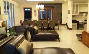 Dijual Rumah Mewah di Batununggal dekat Tol Buah Batu Bandung