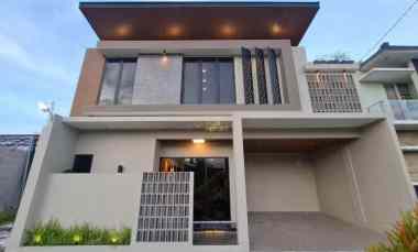 Rumah 2 Lantai, Free Furnished, dekat Rspau Dr.s Hardjolukito