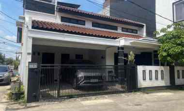 Rumah Megah Murah Semi Furnish di Komplek Bintara Jaya - Pondok Kopi