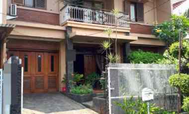 Rumah Besar dan Asri di Bintaro Jaya Sektor 2 Lokasi Premium