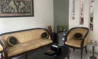 Rumah Siap Hunu Asri Terawat dalam Cluster Eksklusif Bintaro Sektor 9