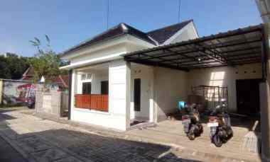 dijual rumah blotan