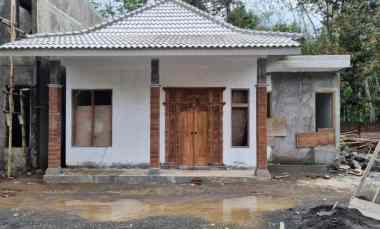 Rumah Murah Elegan dekat Candi Borobudur Magelang Jawa Tengah