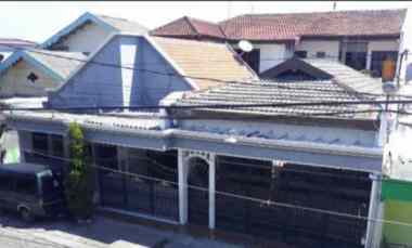 Rumah Dijual di Bratang Gede