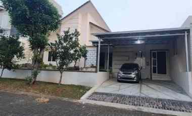 Cluster Depan Danau BSB, Rumah Graha Taman Pelangi BSB City Semarang