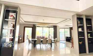 dijual rumah bukit darmo golf
