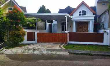 Rumah Dijual di Bukit Golf Cibubur