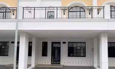 dijual rumah bukit nirmala pik2