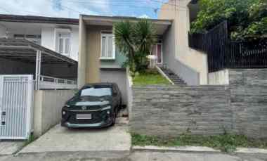 Rumah Bukit Sariwangi dekat Sarijadi Gerlong Polban Upi