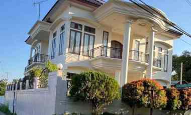 Rumah Mewah Dua Lantai Siap Huni di Bulusan dekat dengan Kampus Undip