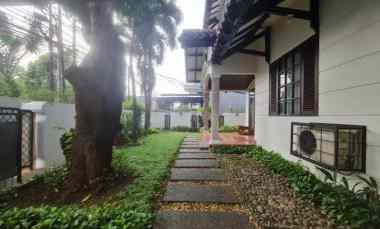 dijual rumah bunga flamboyan cipete