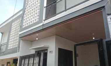 Rumah Minimalis 2 Lantai dekat Stasiun Depok Lama di Cagar Alam Depok