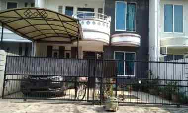 Dijual Rumah Cantik di Daerah Taman Modern