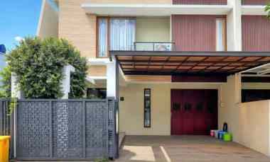 Rumah Mewah Full Furnished dalam Komplek One Gate di Cempaka Putih
